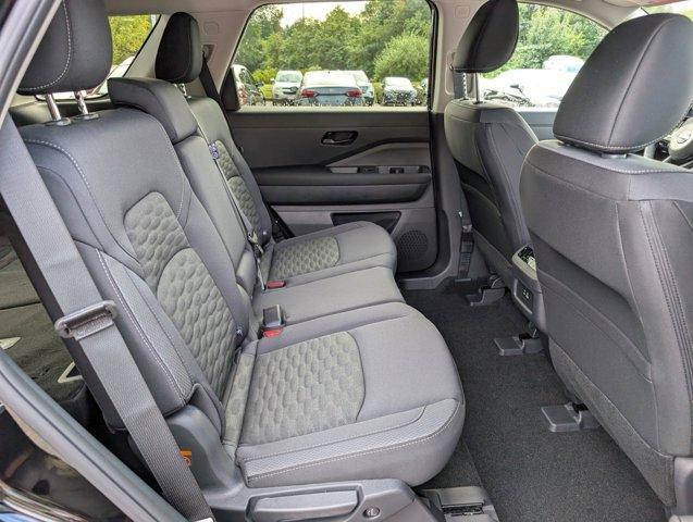 new 2025 Nissan Pathfinder car, priced at $35,372