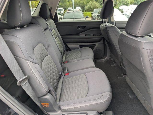 new 2025 Nissan Pathfinder car, priced at $32,171