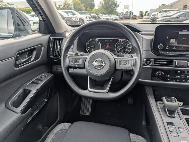 new 2025 Nissan Pathfinder car, priced at $32,171