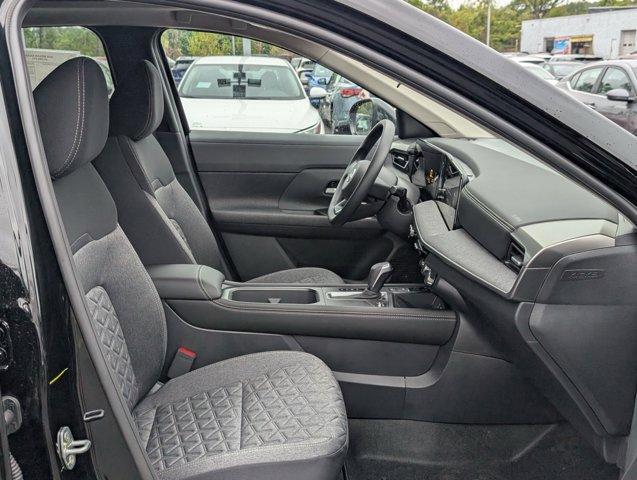 new 2025 Nissan Kicks car, priced at $27,540