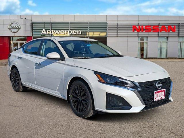 new 2025 Nissan Altima car, priced at $29,016