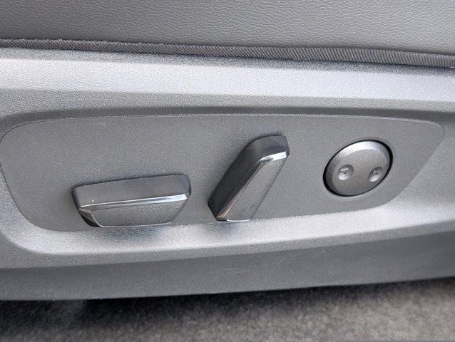 new 2025 Nissan Pathfinder car, priced at $43,921
