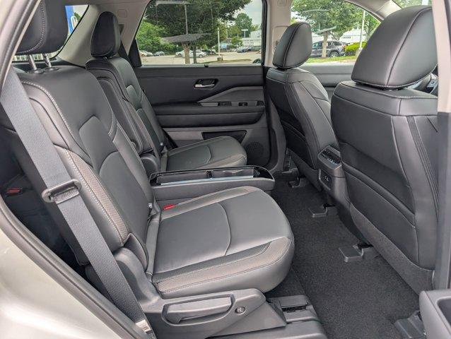 new 2025 Nissan Pathfinder car, priced at $43,921