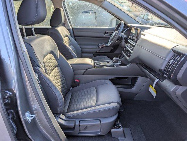 new 2025 Nissan Pathfinder car, priced at $40,805