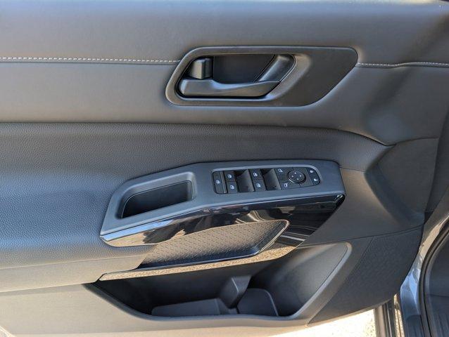 new 2025 Nissan Pathfinder car, priced at $40,805