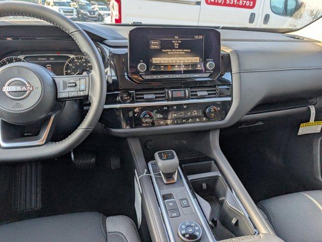 new 2025 Nissan Pathfinder car, priced at $40,805
