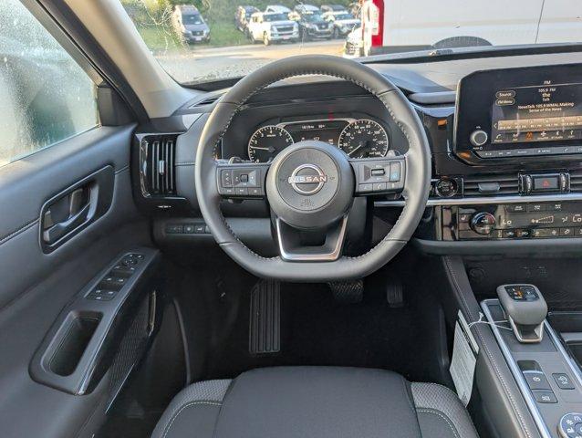 new 2025 Nissan Pathfinder car, priced at $40,805
