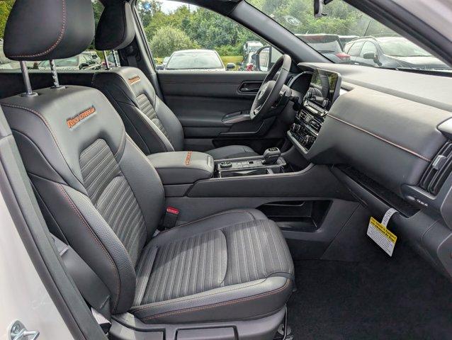 new 2025 Nissan Pathfinder car, priced at $37,978