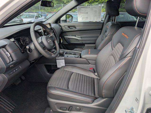 new 2025 Nissan Pathfinder car, priced at $37,978