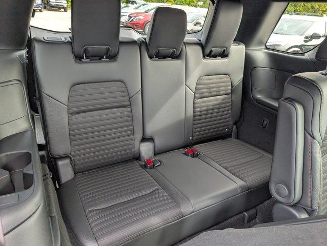 new 2025 Nissan Pathfinder car, priced at $37,978
