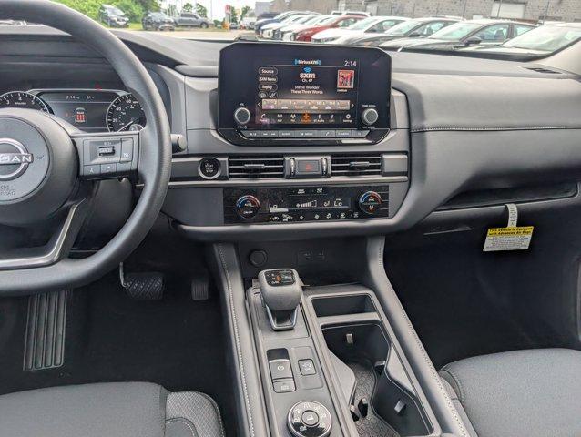 new 2025 Nissan Pathfinder car, priced at $35,183