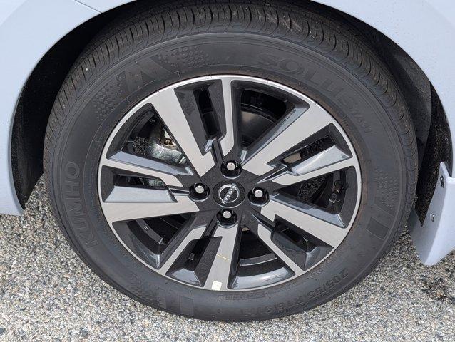new 2025 Nissan Versa car, priced at $21,299