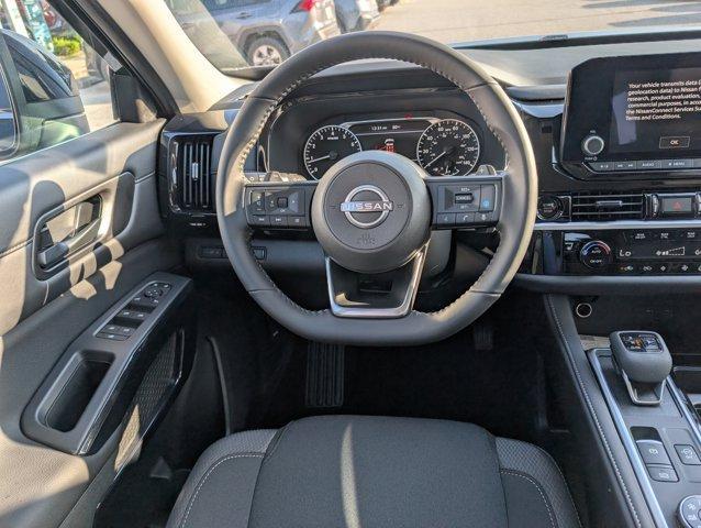 new 2025 Nissan Pathfinder car, priced at $38,289