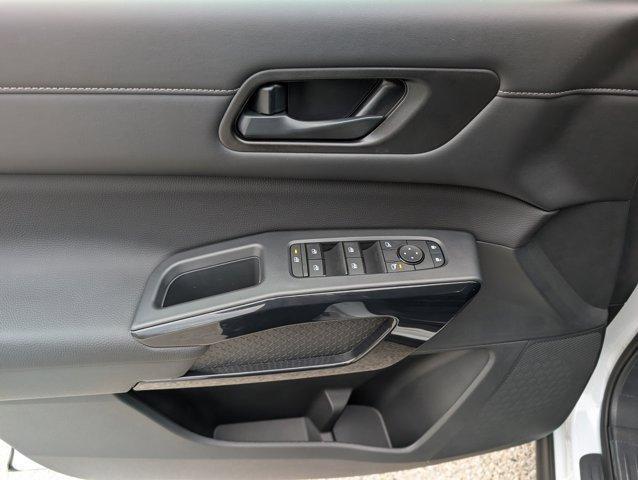 new 2025 Nissan Pathfinder car, priced at $35,489