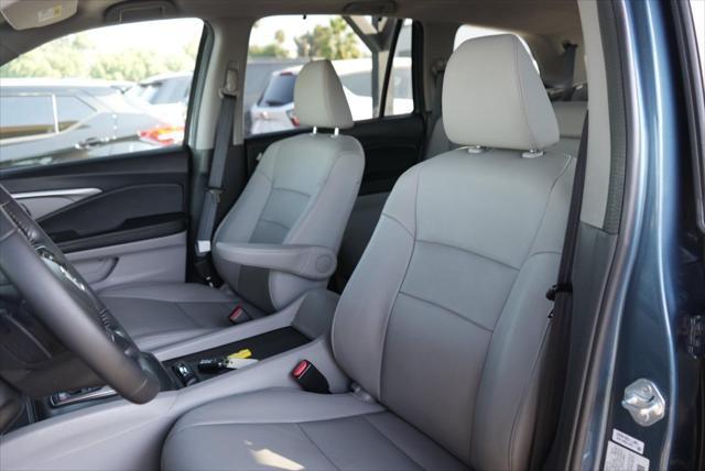 used 2022 Honda Pilot car, priced at $26,458