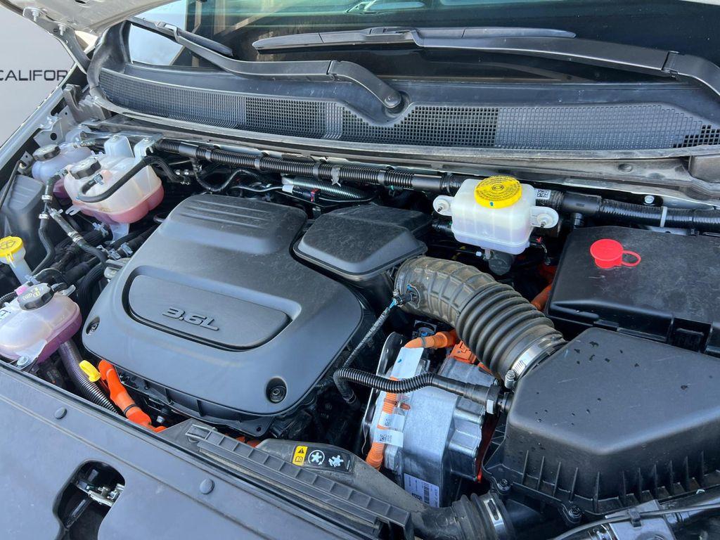 used 2024 Chrysler Pacifica Hybrid car, priced at $29,999