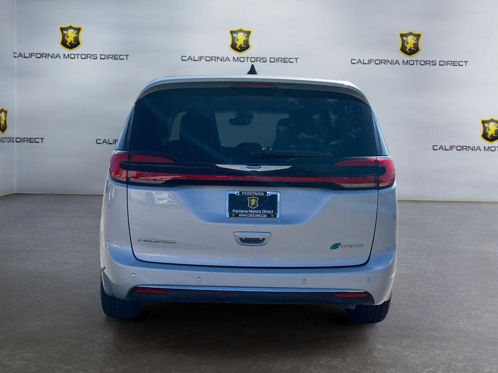 used 2024 Chrysler Pacifica Hybrid car, priced at $29,999