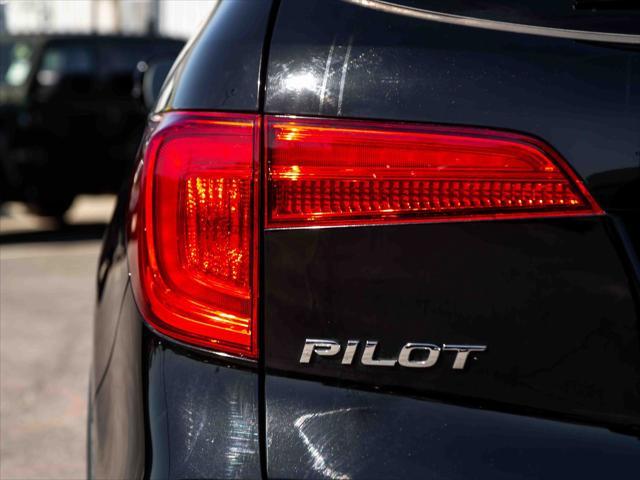 used 2016 Honda Pilot car, priced at $24,499