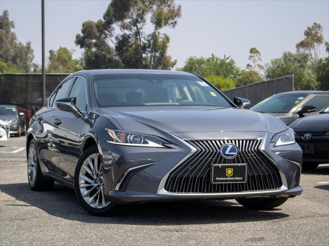 used 2020 Lexus ES 300h car, priced at $28,268