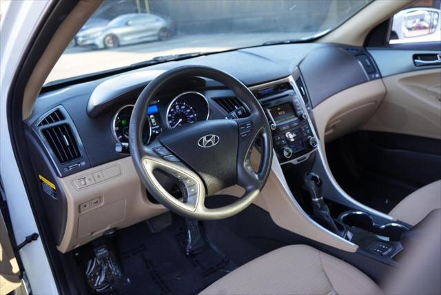 used 2015 Hyundai Sonata Hybrid car, priced at $10,899