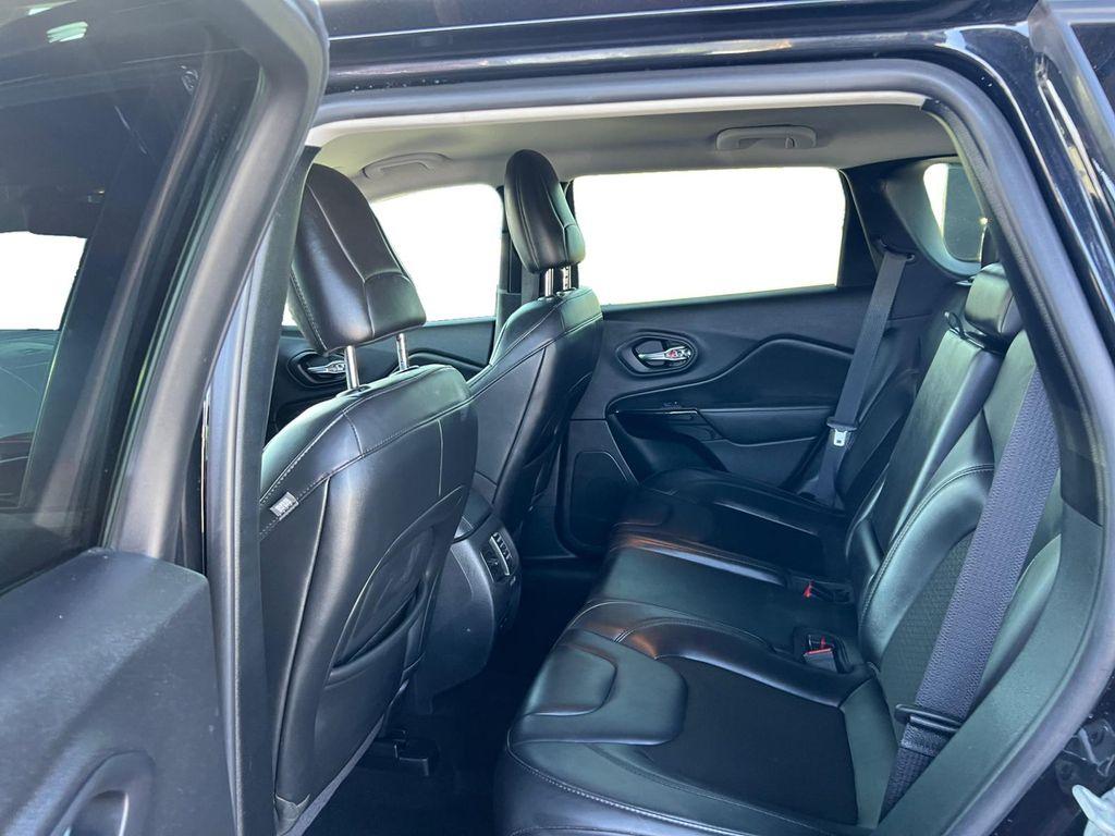 used 2020 Jeep Cherokee car, priced at $16,599