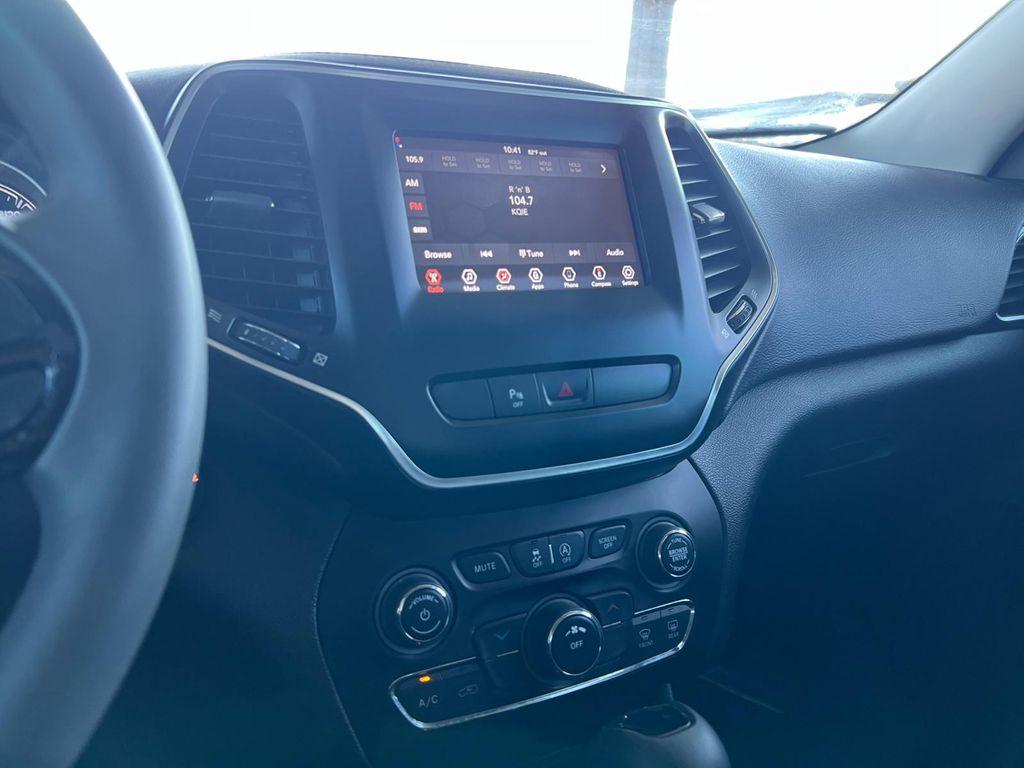 used 2020 Jeep Cherokee car, priced at $16,599