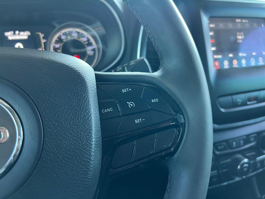 used 2020 Jeep Cherokee car, priced at $16,599