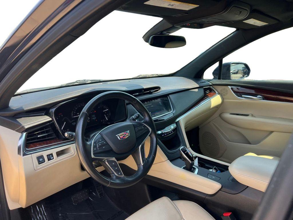 used 2019 Cadillac XT5 car, priced at $19,999