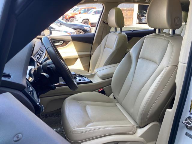used 2018 Audi Q7 car, priced at $23,799