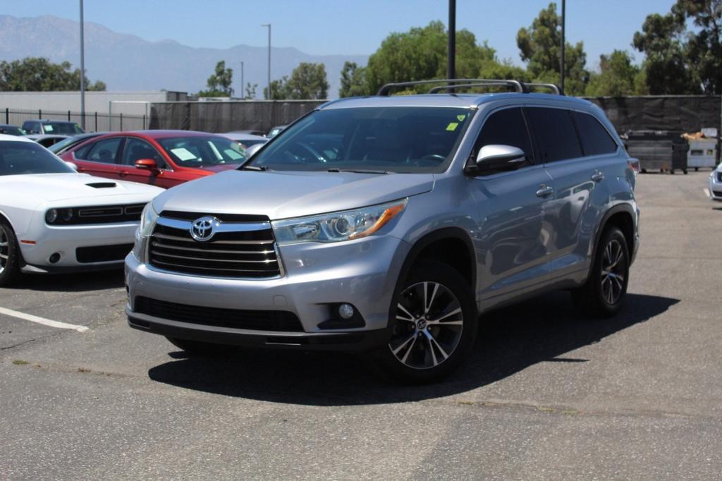 used 2016 Toyota Highlander car, priced at $22,111