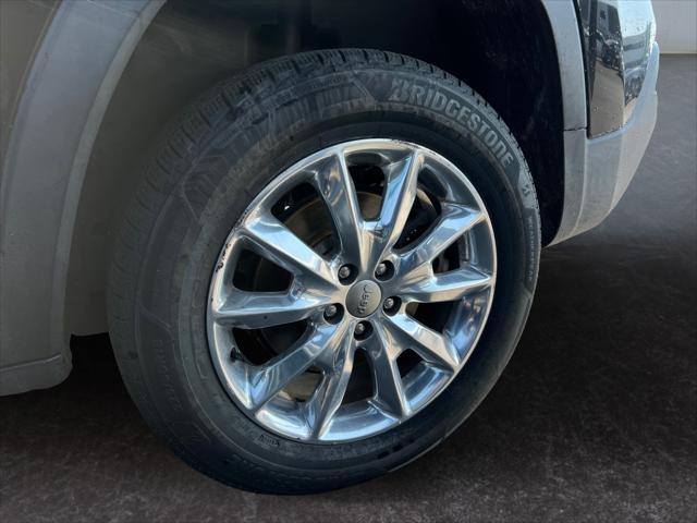 used 2015 Jeep Cherokee car, priced at $13,499