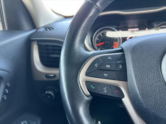 used 2015 Jeep Cherokee car, priced at $13,499