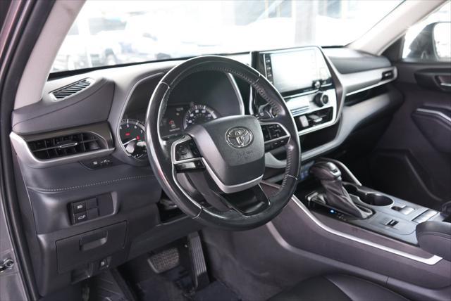 used 2022 Toyota Highlander car, priced at $31,799