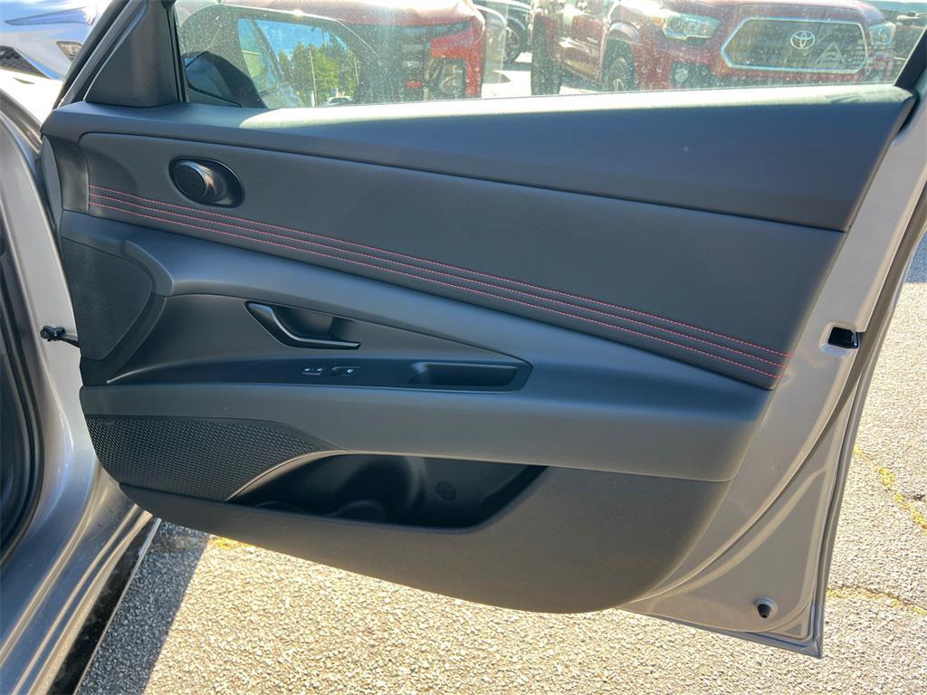 new 2025 Hyundai Elantra car, priced at $28,840