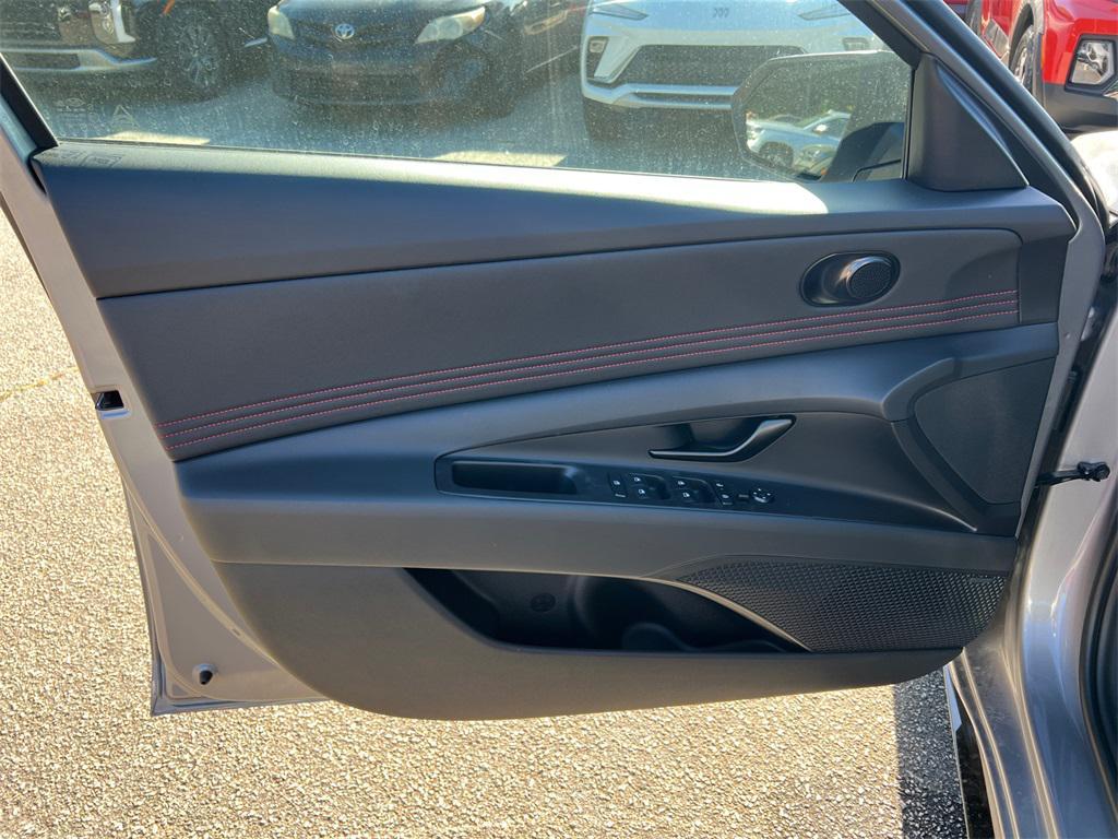 new 2025 Hyundai Elantra car, priced at $28,840