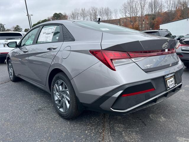 new 2025 Hyundai Elantra HEV car, priced at $26,265