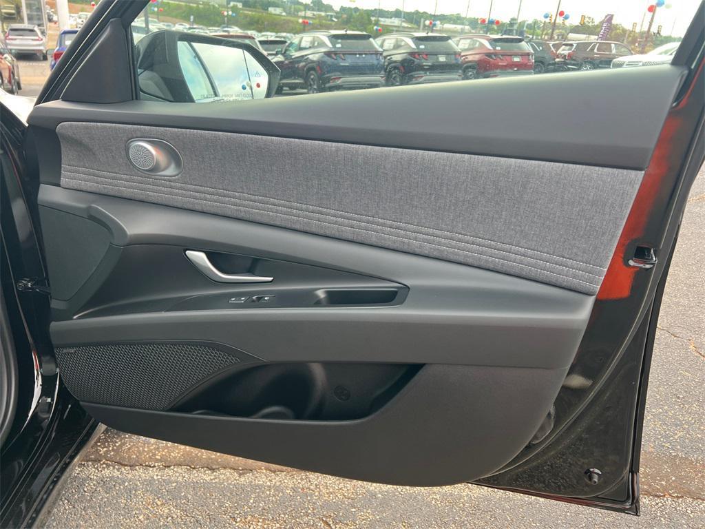 new 2025 Hyundai Elantra car, priced at $26,650