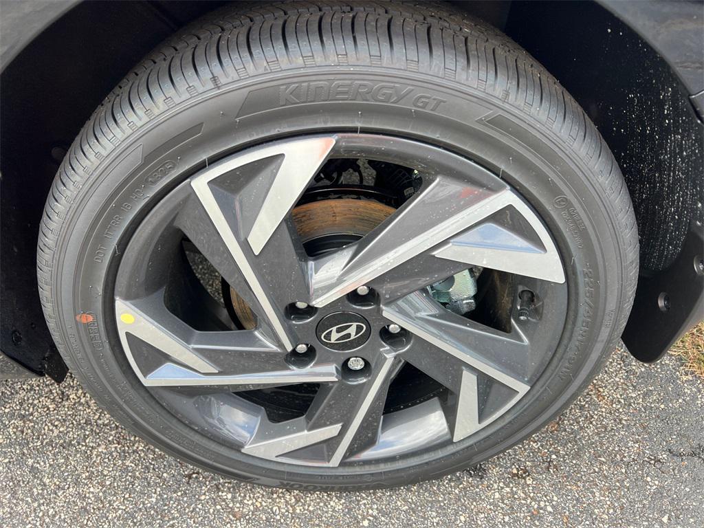 new 2025 Hyundai Elantra car, priced at $26,650