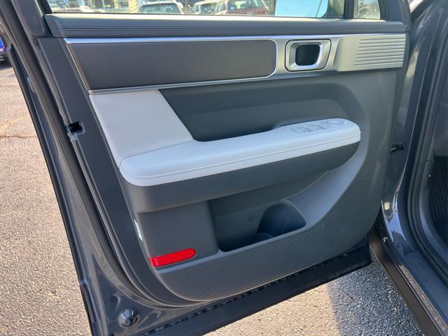 new 2025 Hyundai Santa Fe car, priced at $35,580