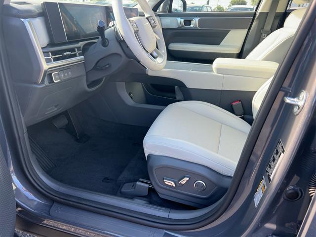 new 2025 Hyundai Santa Fe car, priced at $35,580
