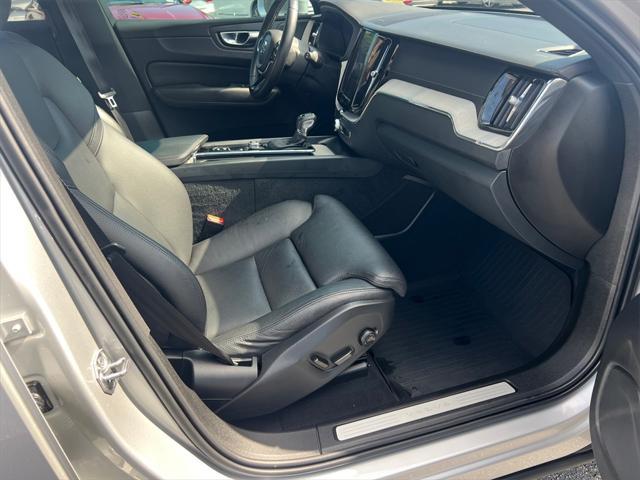 used 2020 Volvo XC60 car, priced at $21,663
