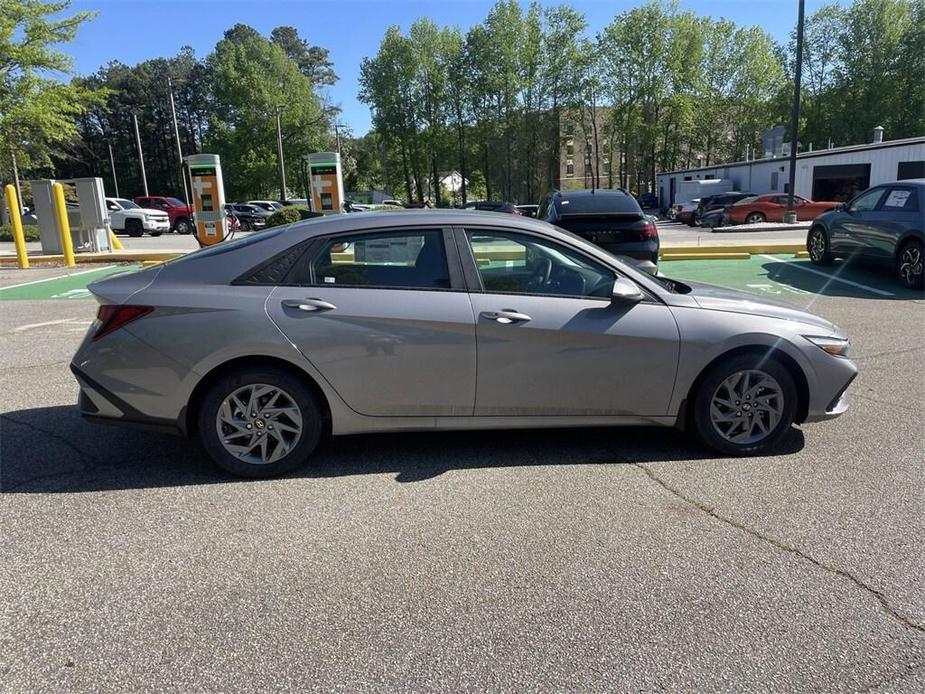 new 2024 Hyundai Elantra car, priced at $22,765