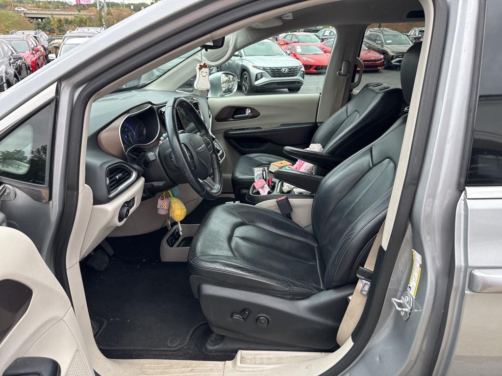 used 2018 Chrysler Pacifica car, priced at $15,381