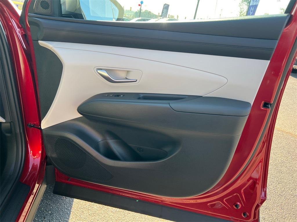 new 2026 Hyundai Tucson car, priced at $29,900