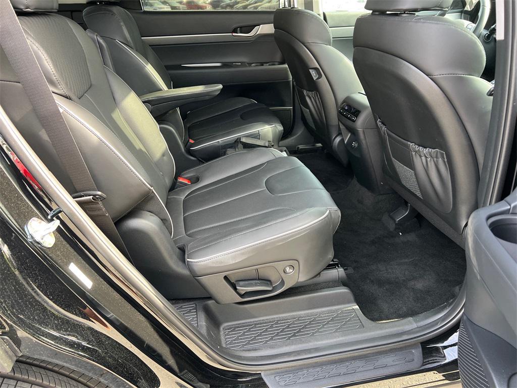 new 2025 Hyundai Palisade car, priced at $42,220