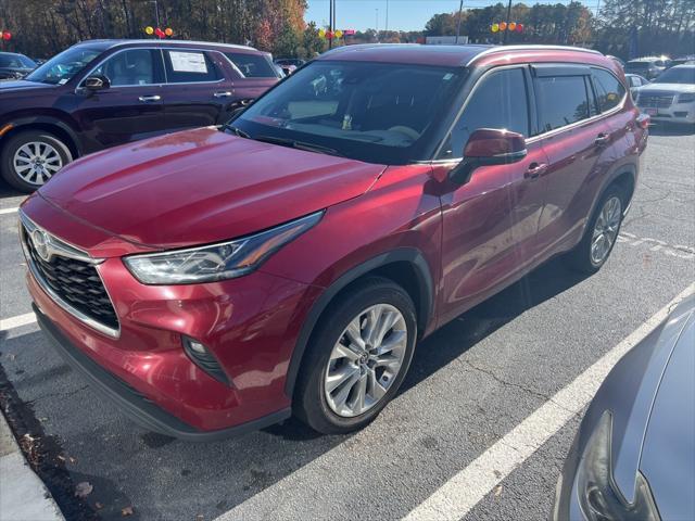 used 2023 Toyota Highlander Hybrid car, priced at $41,882