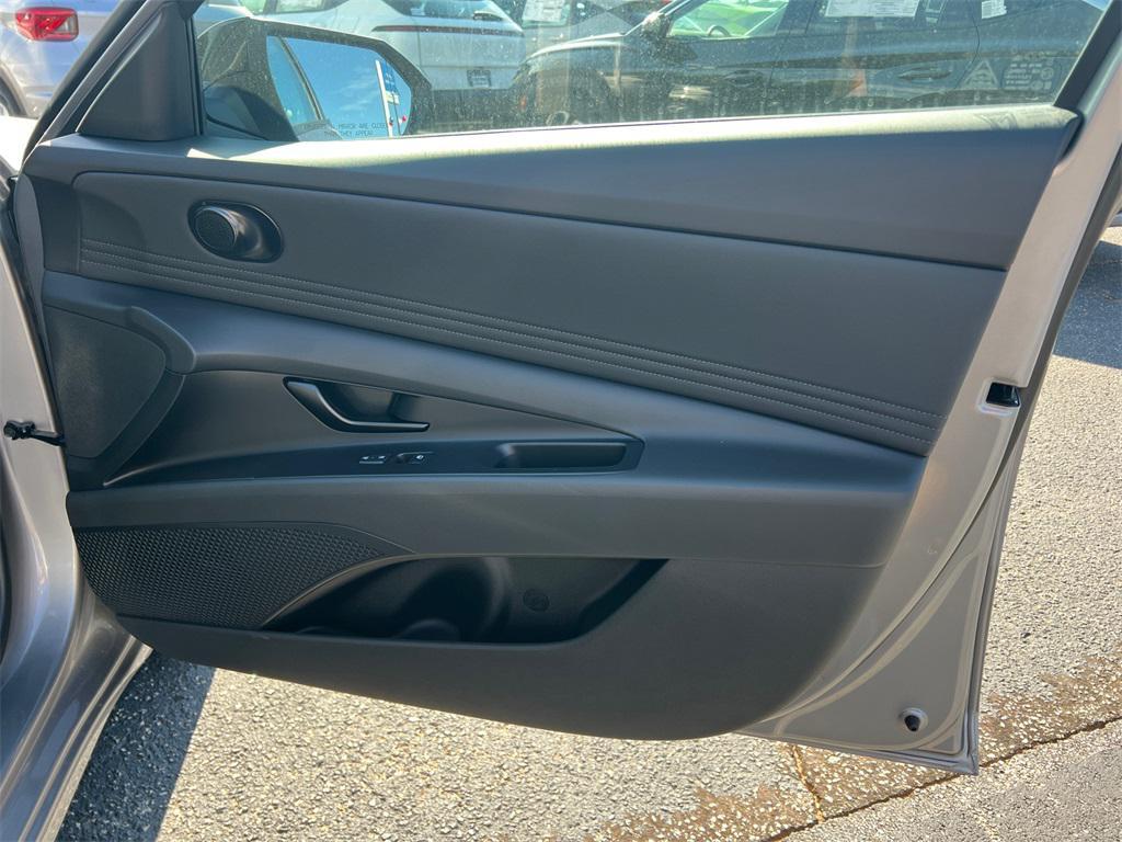 new 2025 Hyundai Elantra car, priced at $23,660