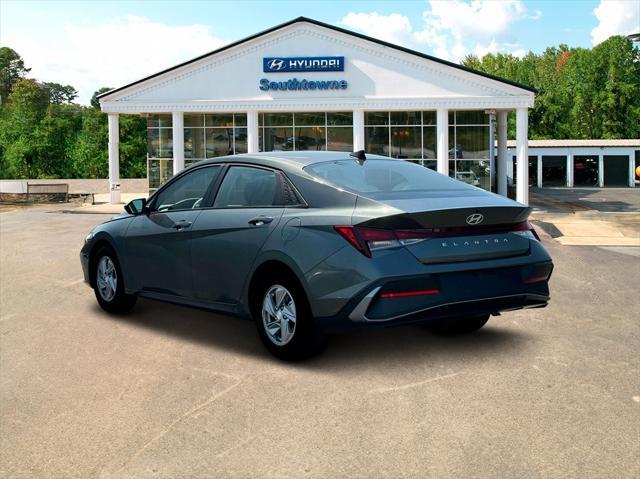 new 2025 Hyundai Elantra car, priced at $23,065