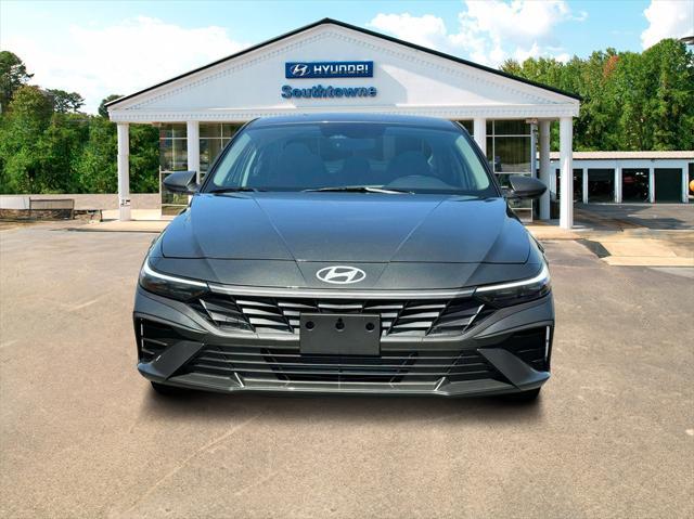 new 2025 Hyundai Elantra car, priced at $23,065