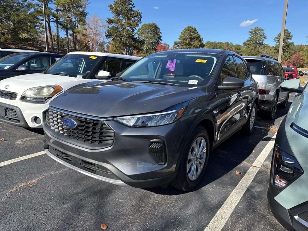 used 2025 Ford Escape car, priced at $24,991